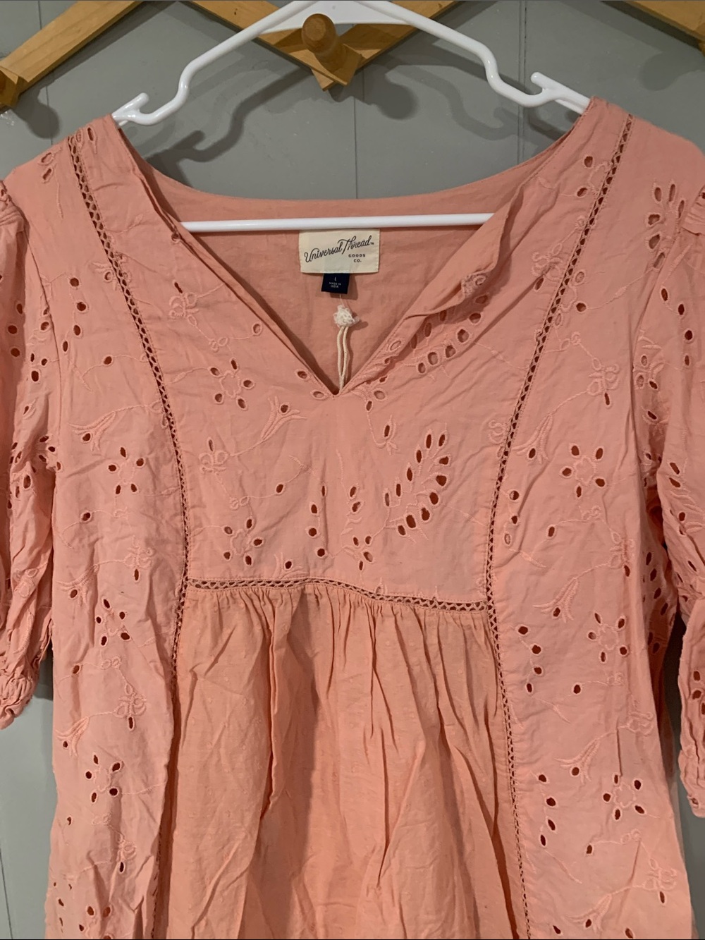 Universal Threads Peasant Eyelet Tunic Pink Dress Size Large - Picture 2 of 3